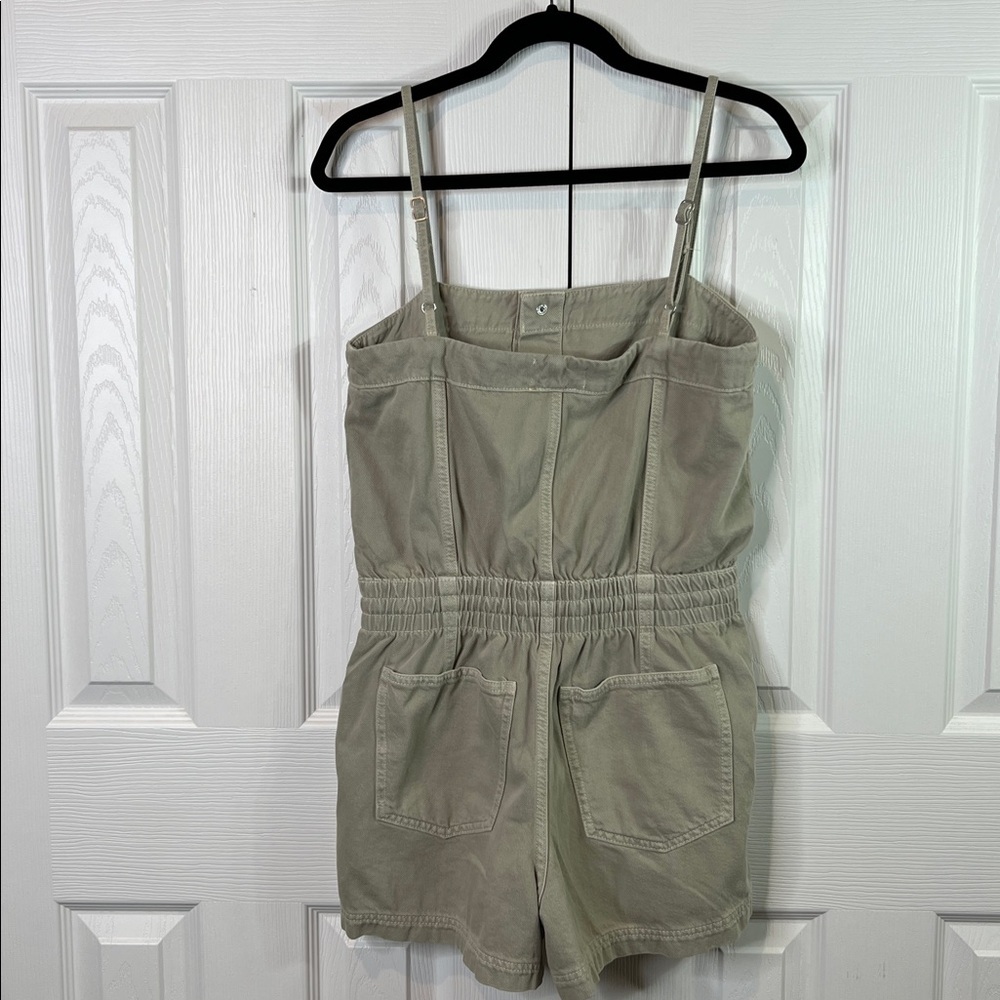 Universal Thread - Women’s Ruffle Trim Button Front Romper Various Sizes - Picture 3 of 12